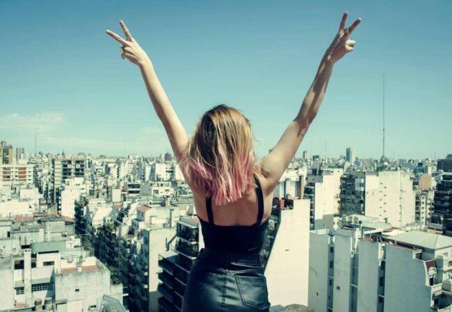 The Most Incredible Fall Accessories to Get Your Sweetie